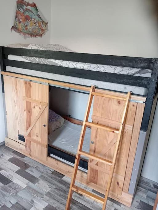 Maison 70M2 Calme Vue Sur Foret Salles  Eksteriør billede